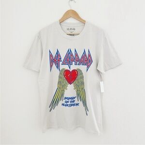 Def Leppard Bringin On The Heartbreak Graphic Tee